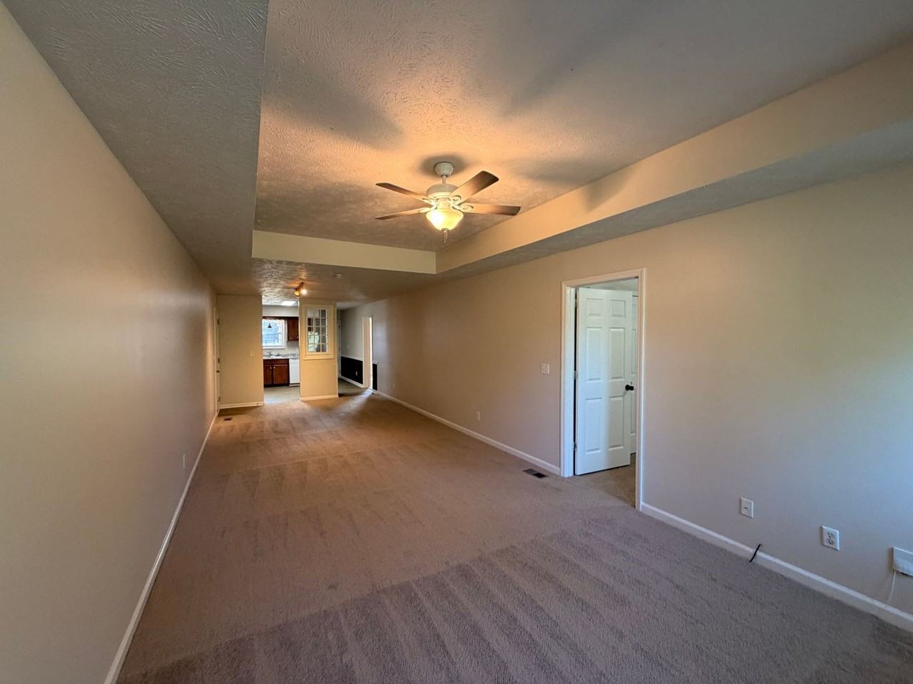 406A Hazelwood Dr - Photo 7 of 22