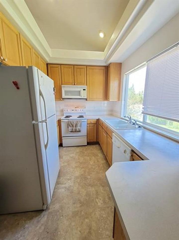 6233 W 3rd Street Rd - Photo 3 of 9