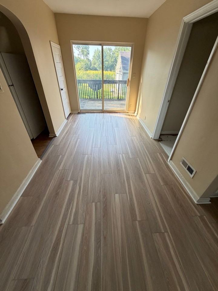 5501 University Ave - Photo 3 of 10