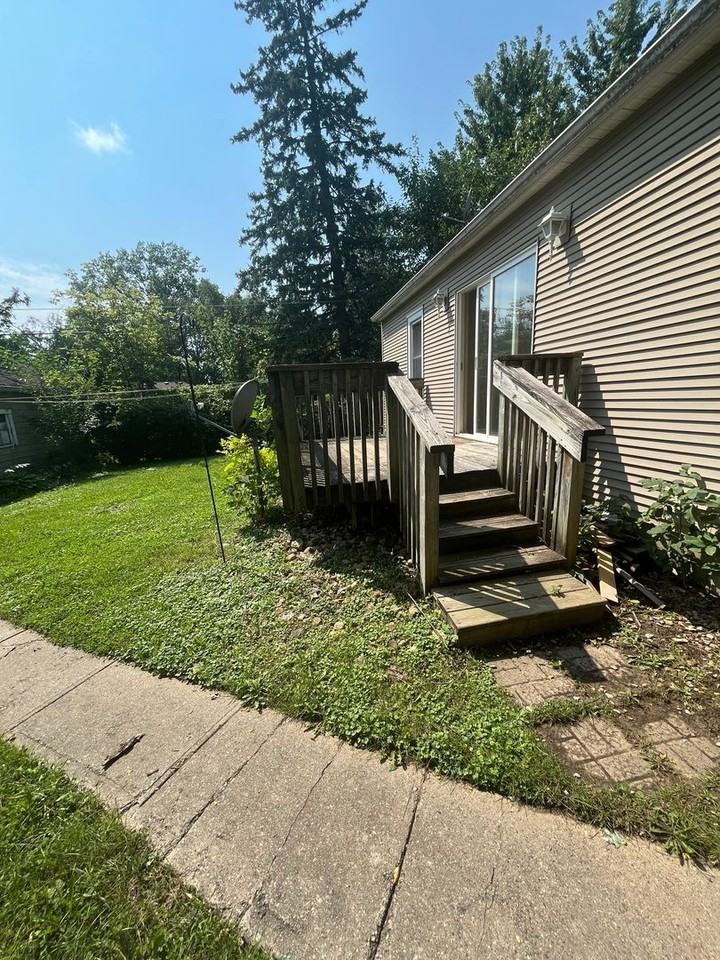 5501 University Ave - Photo 5 of 10