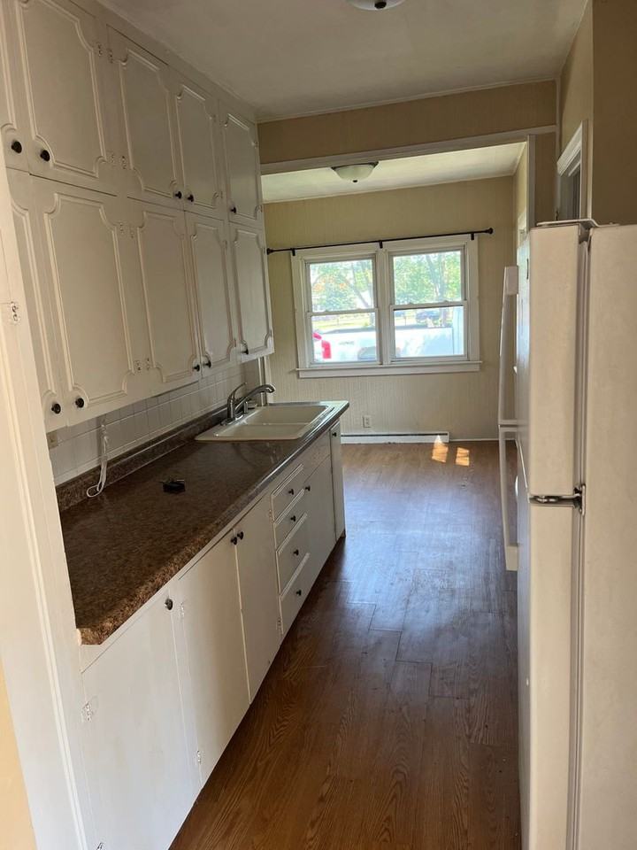5501 University Ave - Photo 7 of 10