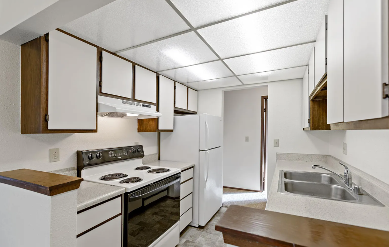2564 Warner Ave #C - Photo 6 of 11