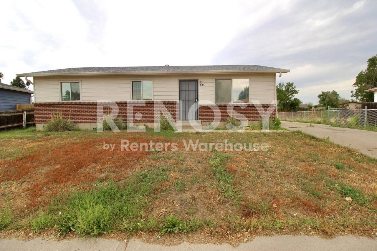 5241 Victor Way - Photo 3 of 26