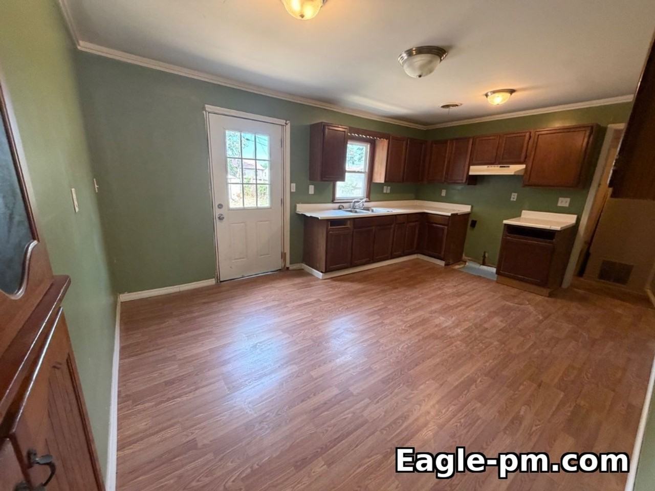 714 13th Ave Nw - Photo 3 of 7