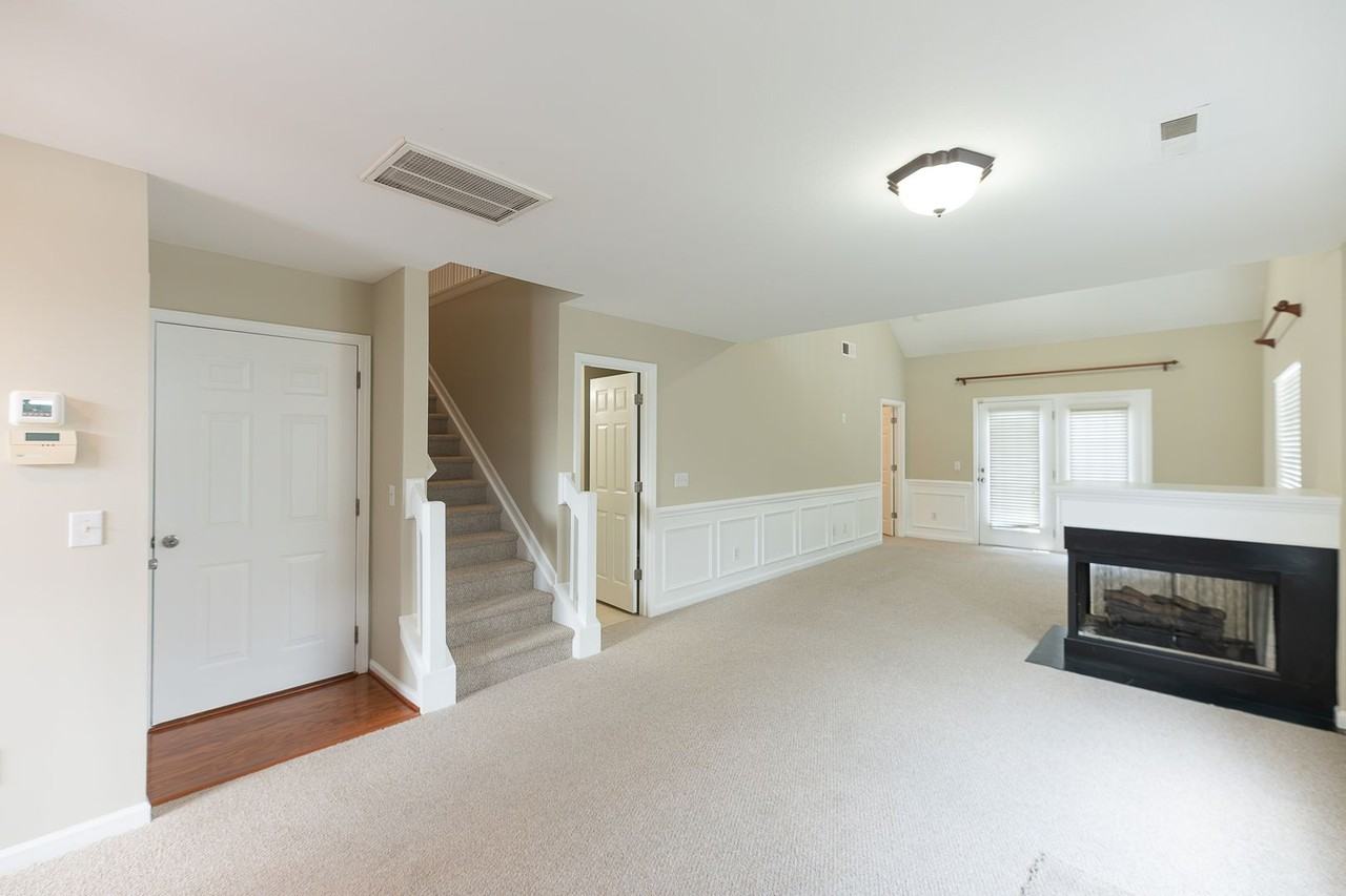 121 Goldfinch Ave - Photo 4 of 31