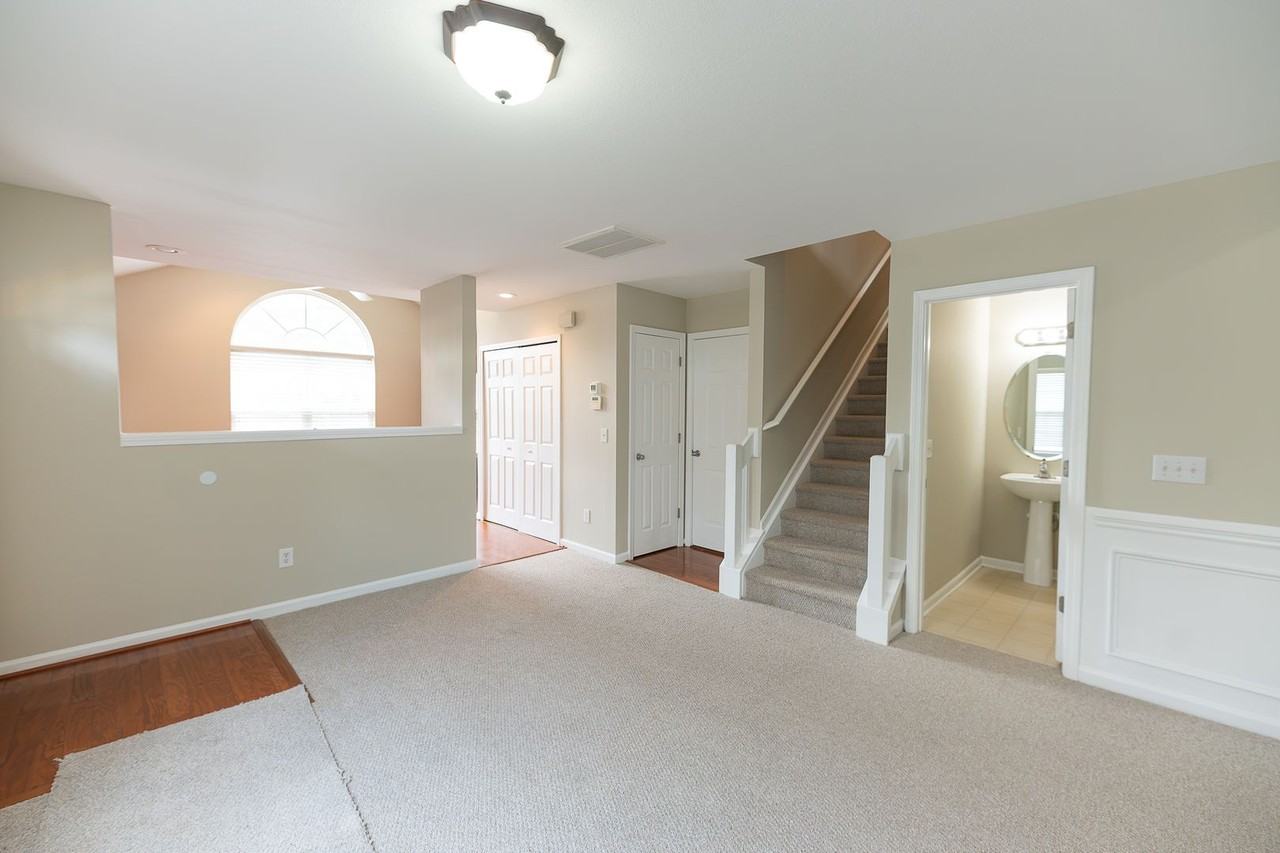 121 Goldfinch Ave - Photo 7 of 31