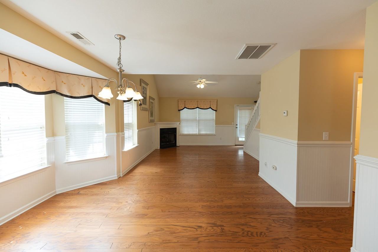 111 Goldfinch Ave - Photo 6 of 33