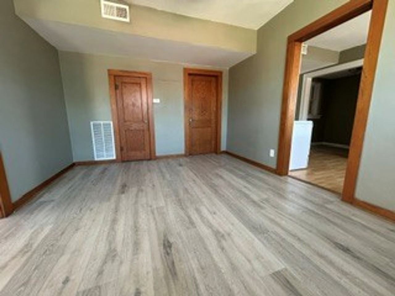 119 S A St #4 - Photo 5 of 10