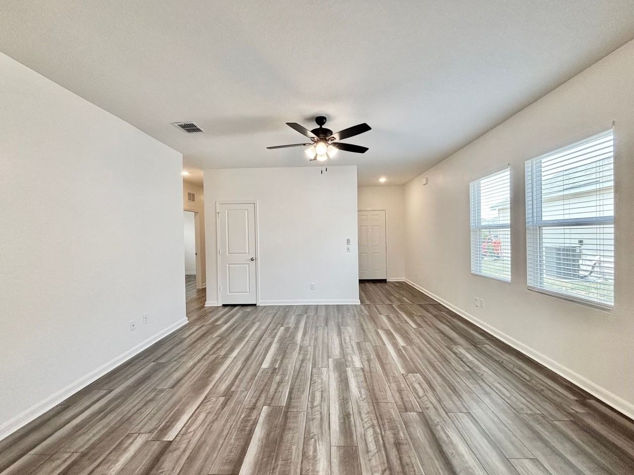5227 Hickory Pl - Photo 2 of 17
