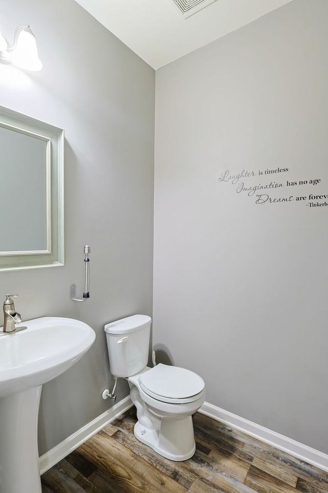 363 Heathrow Dr - Photo 6 of 23