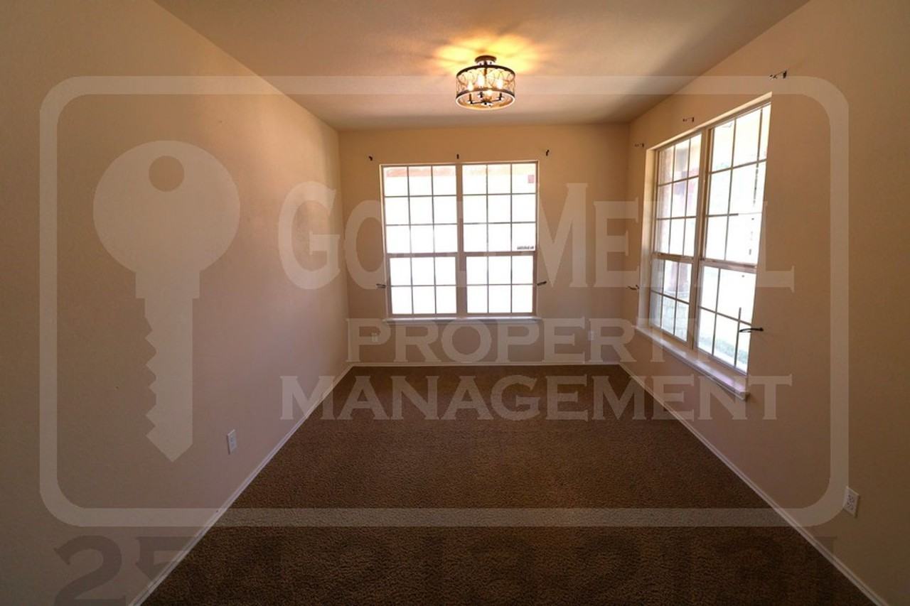 5308 English Oak Dr - Photo 5 of 35