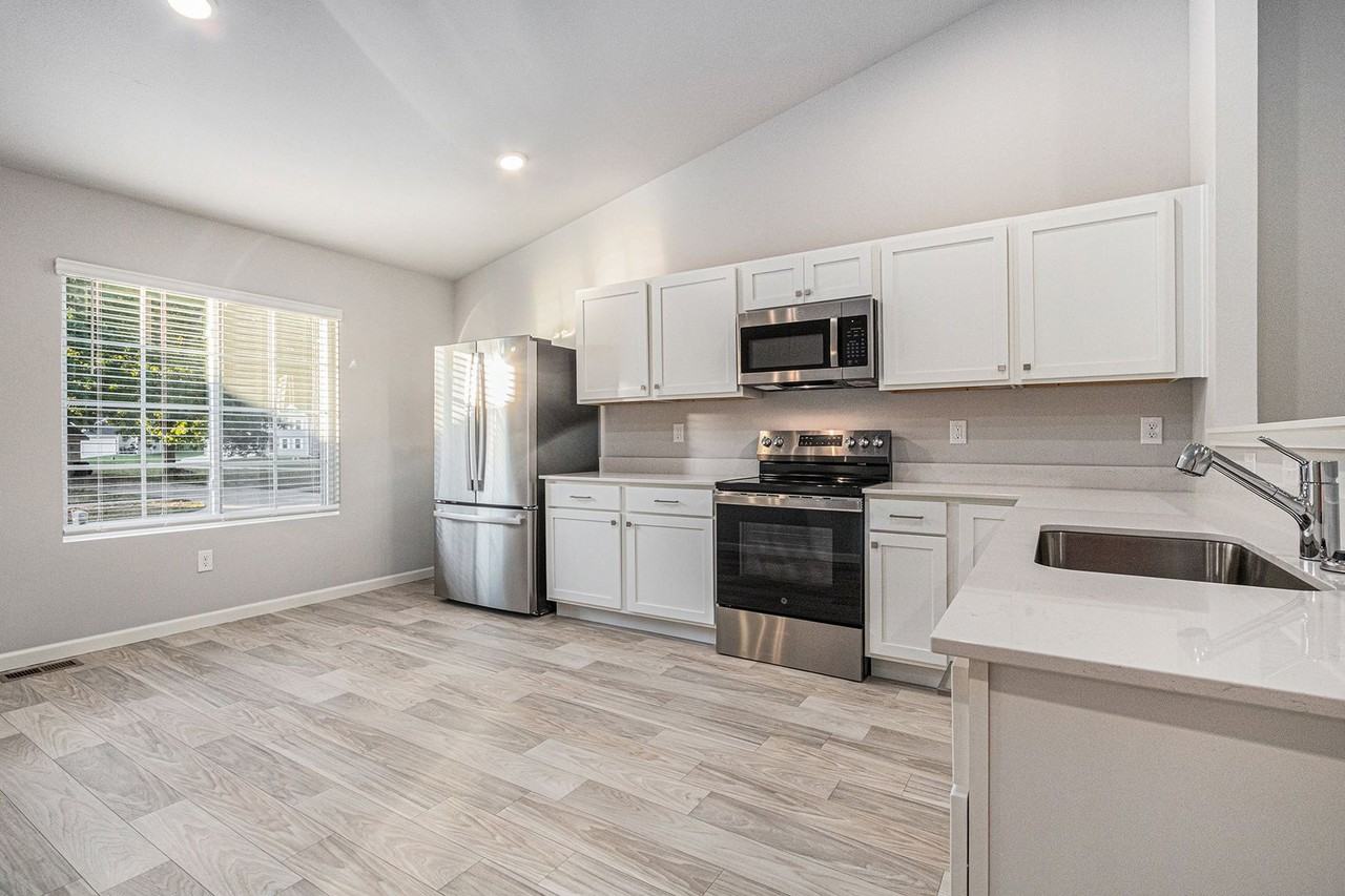 5449 E Karen Ct - Photo 4 of 26