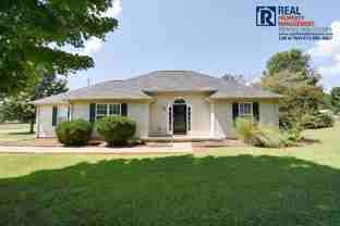 7403 Greenway Dr - Photo 1 of 1