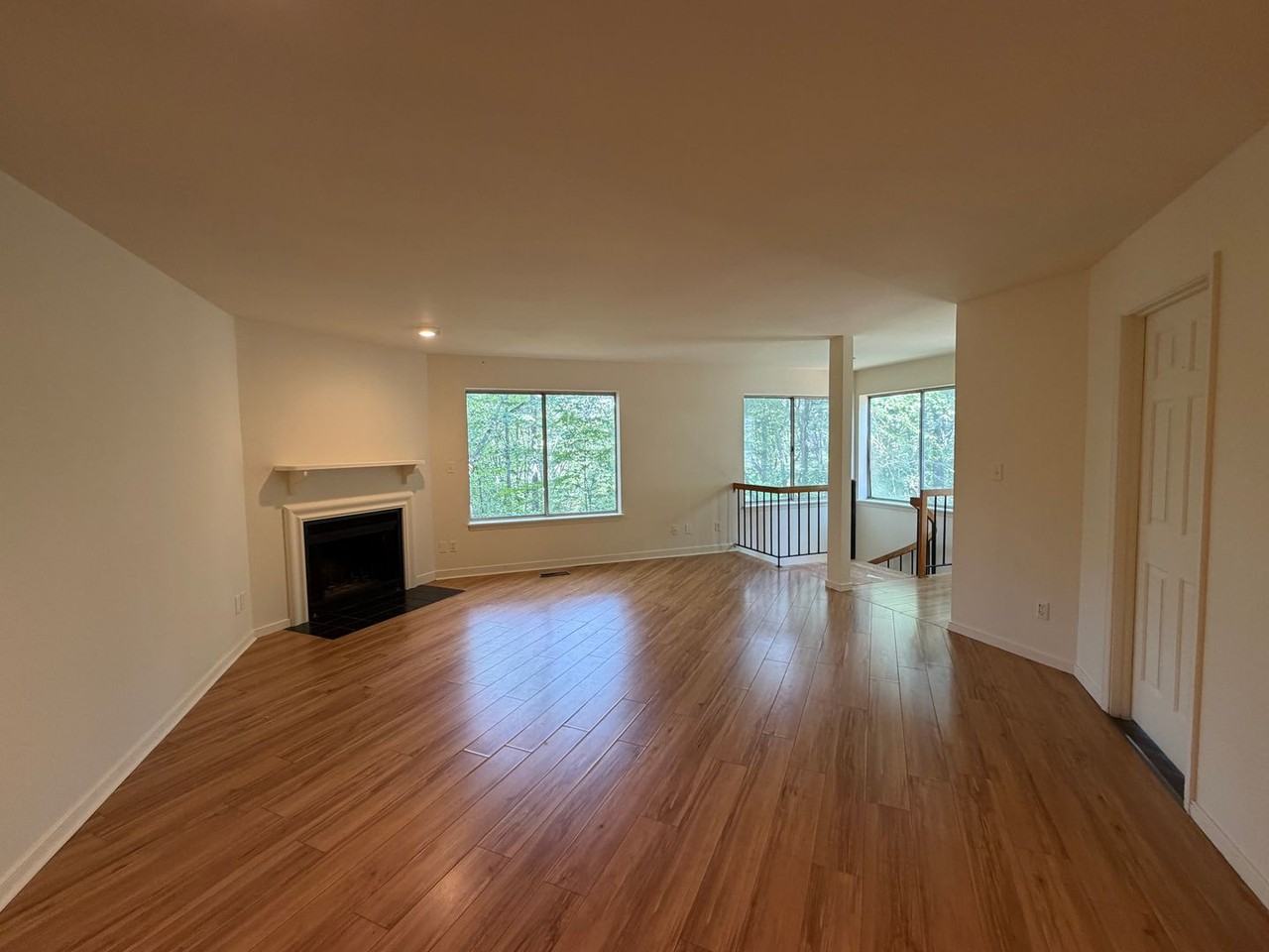 1250 Clifden Grn - Photo 4 of 28
