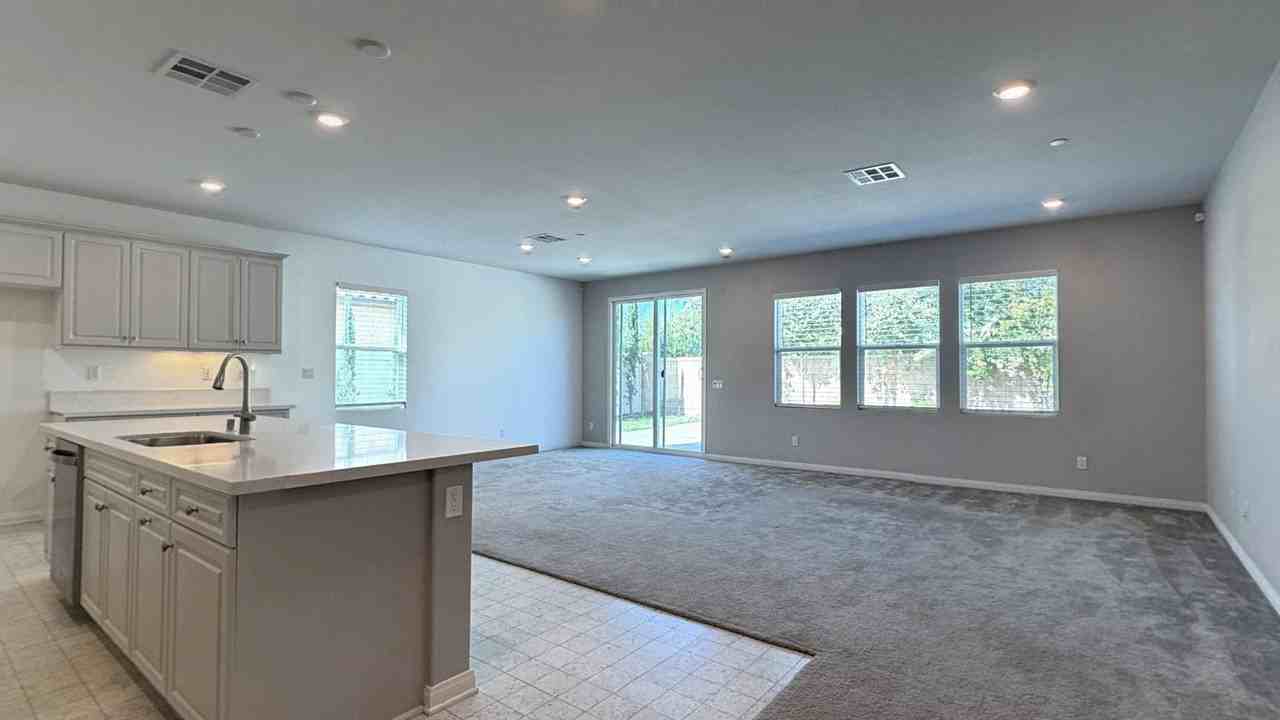 11074 Avalon Way - Photo 2 of 29