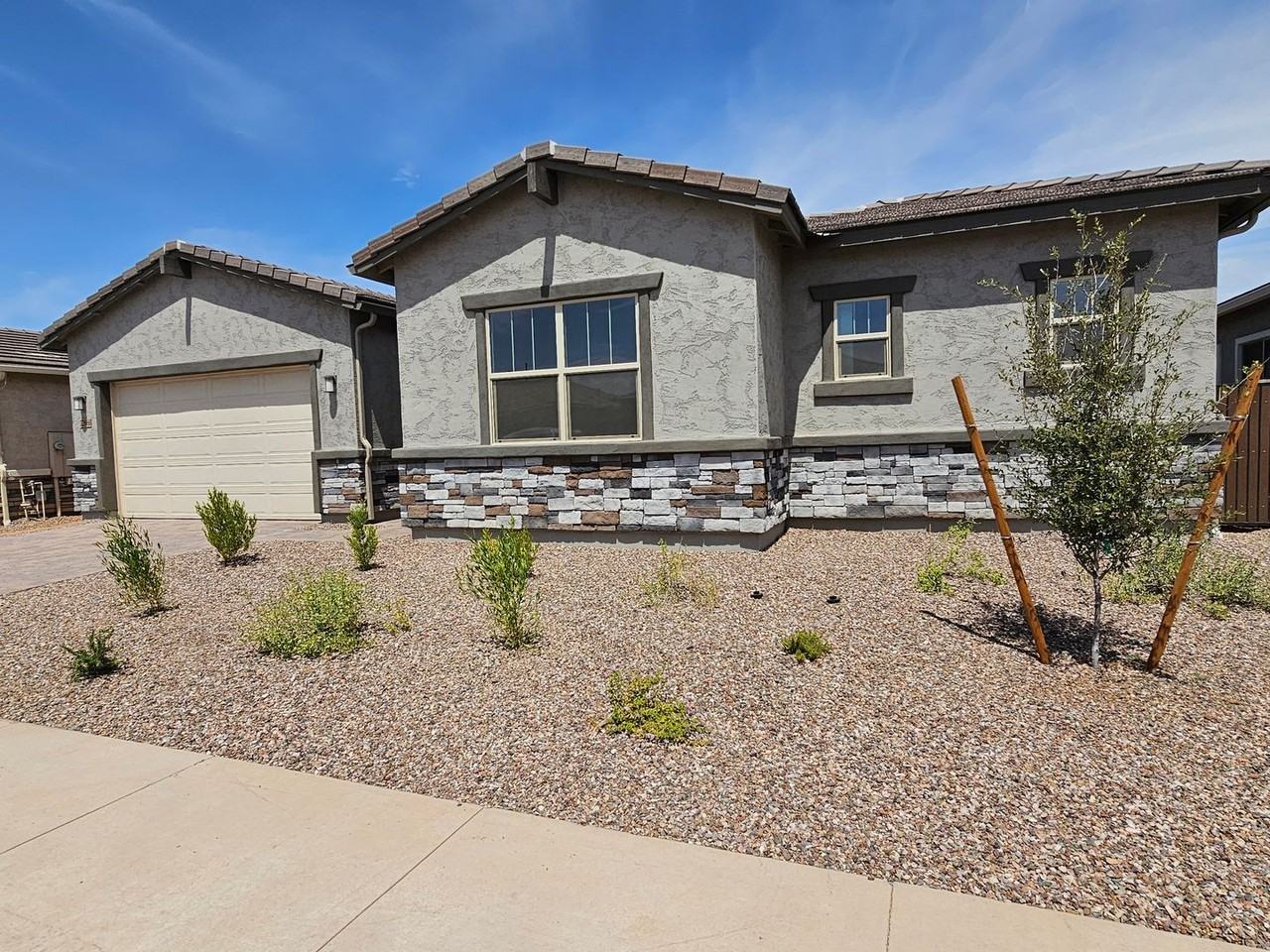 22668 E Starflower Dr - Photo 2 of 48