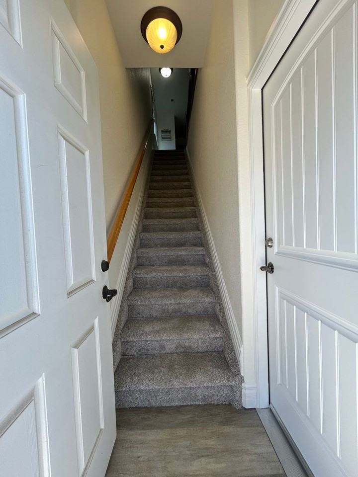 9046 Shenandoah Ave - Photo 3 of 24