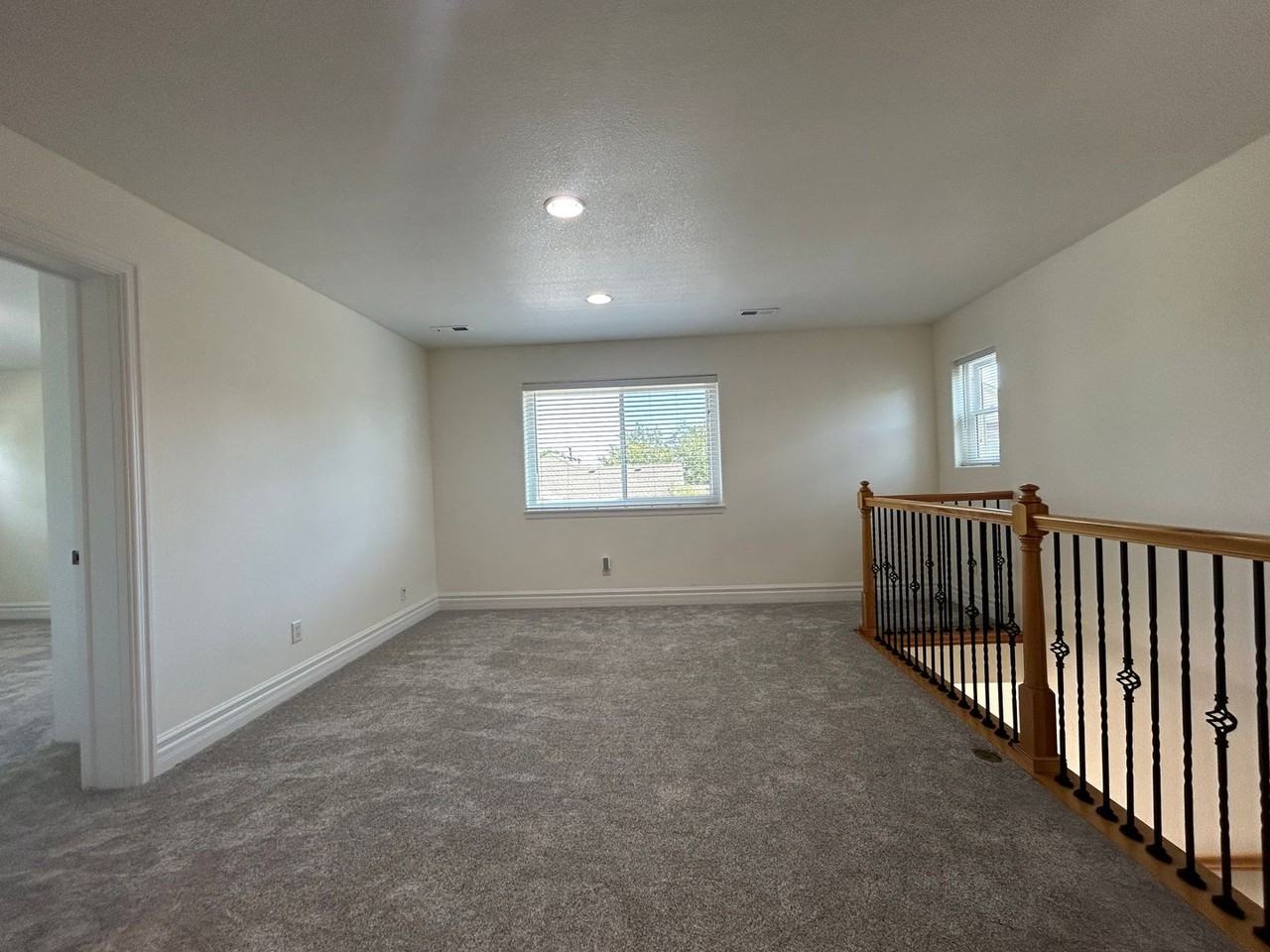 9046 Shenandoah Ave - Photo 4 of 24