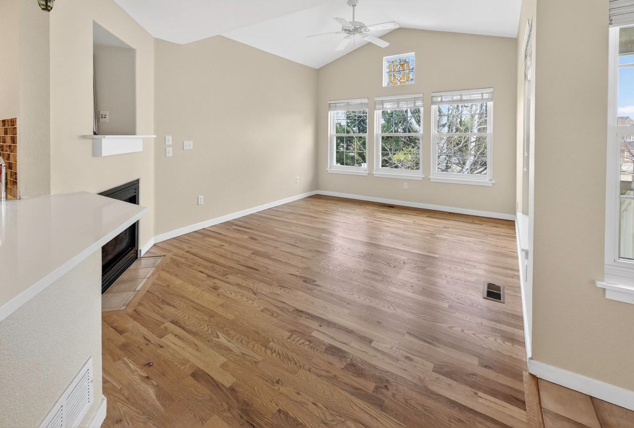 692 Beauprez Ave - Photo 7 of 17