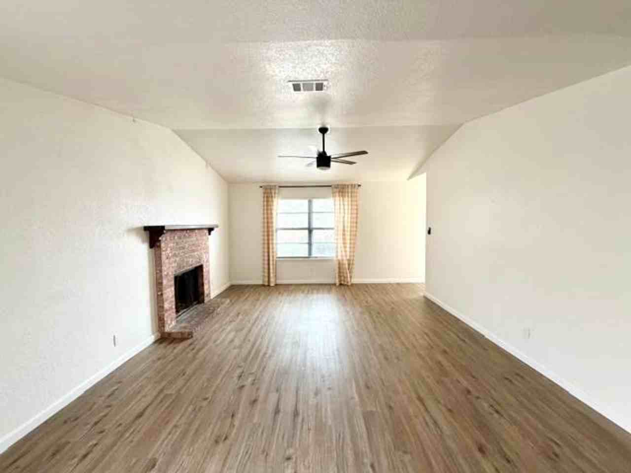 1410 Chapel Creek Rd - Photo 2 of 12