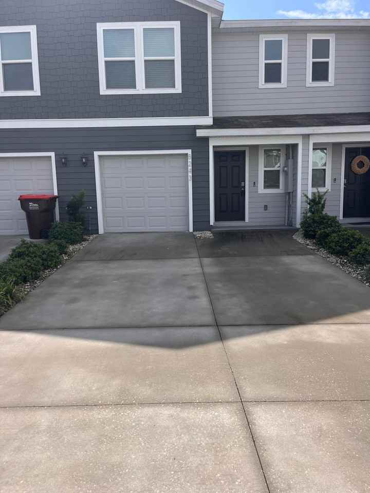 8243 Sw 67th Ave - Photo 2 of 28