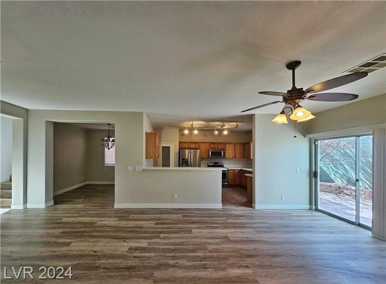 6149 S Rainbow Blvd - Photo 5 of 23