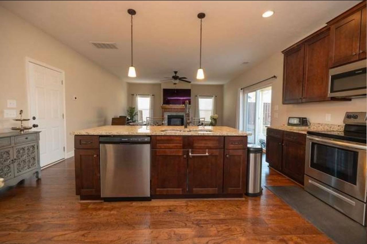 7100 Pine Seed Dr - Photo 3 of 18