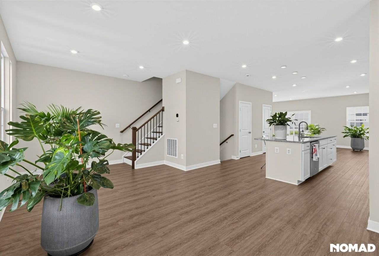 710 Rosemary Way - Photo 5 of 26