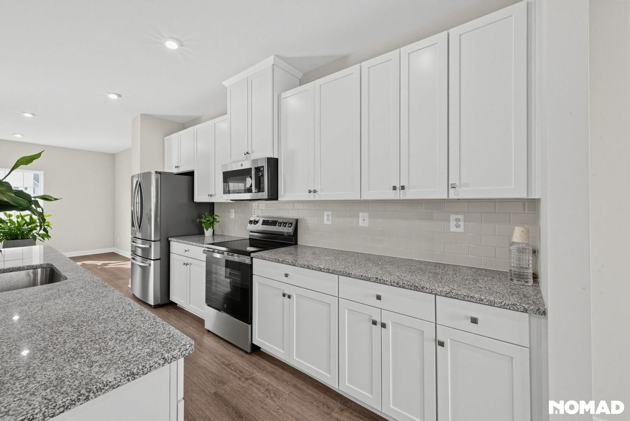 710 Rosemary Way - Photo 6 of 26