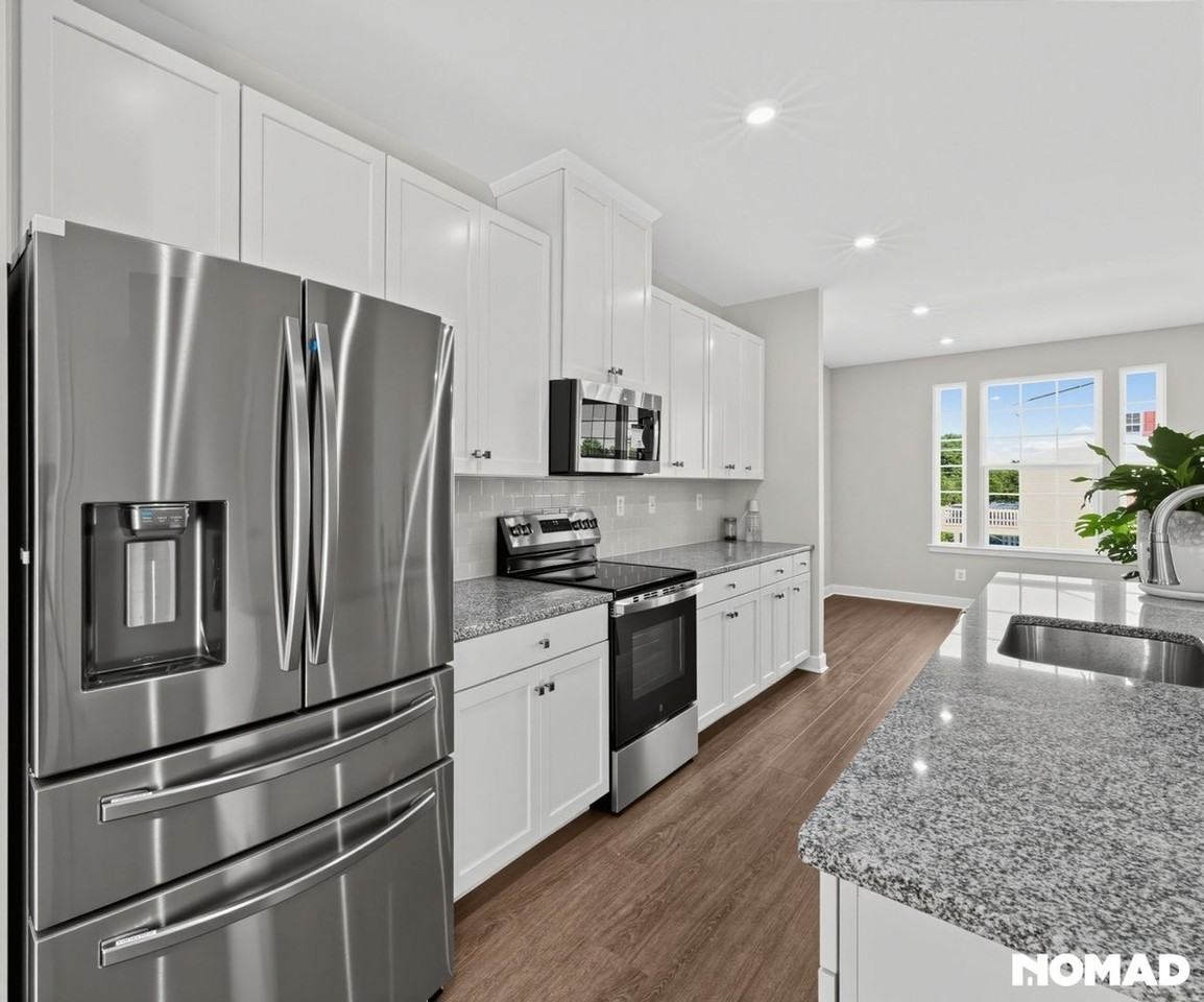 710 Rosemary Way - Photo 7 of 26