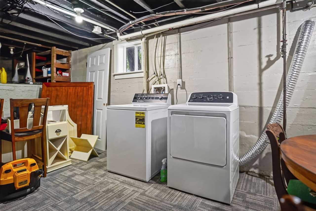 643 Parkhill Dr #1 - Photo 6 of 20