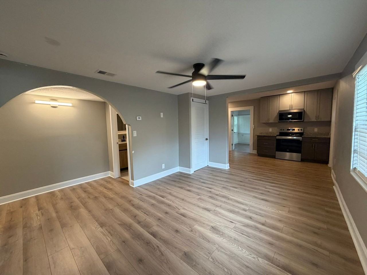 101 W Lemon St - Photo 7 of 14