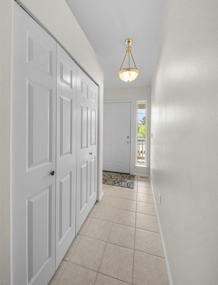 312 G St Sw #B - Photo 7 of 32