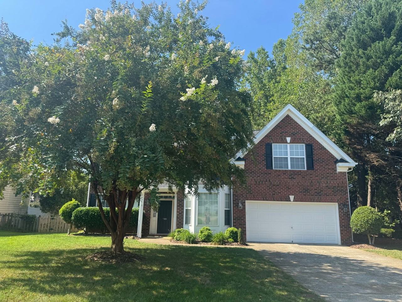 800 Pinkney Pl - Photo 2 of 30