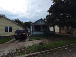 featured image of 227 E 12th St