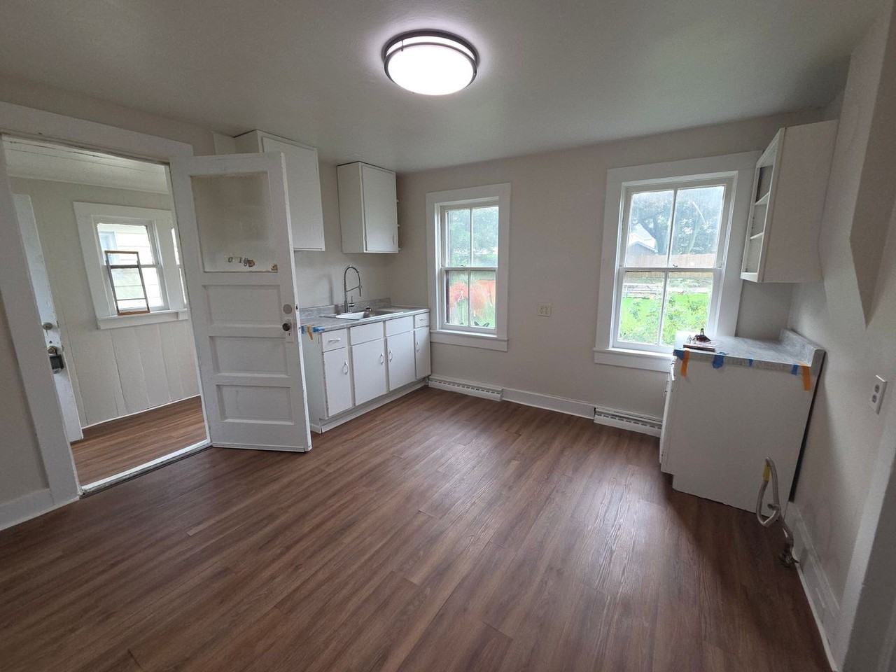 227 E 12th St - Photo 4 of 13