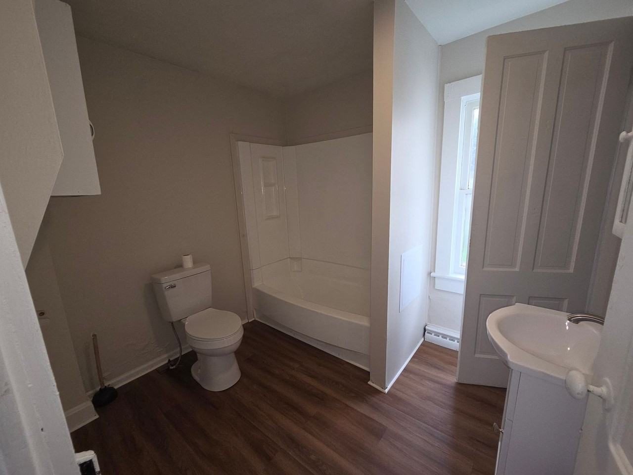 227 E 12th St - Photo 5 of 13