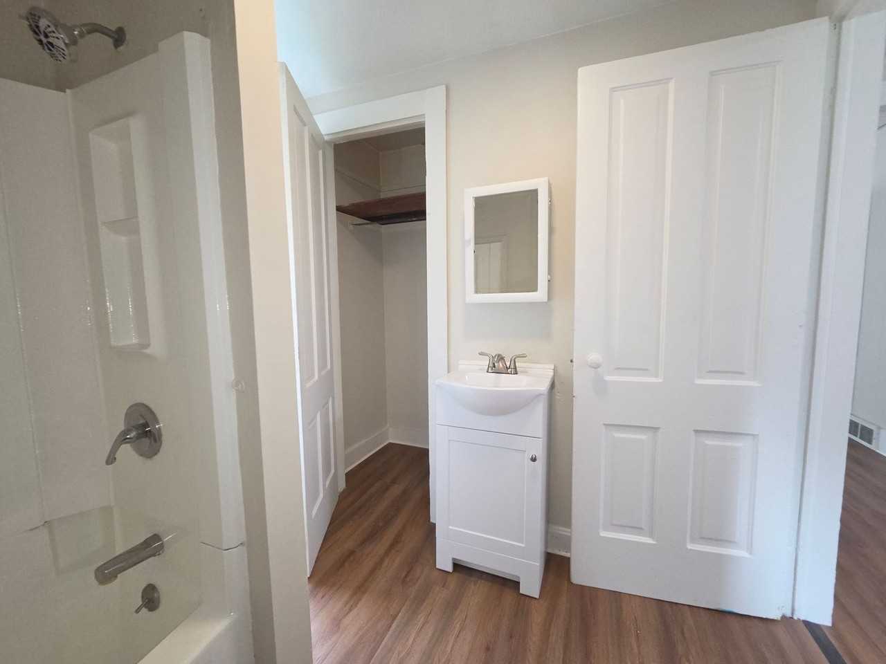 227 E 12th St - Photo 6 of 13