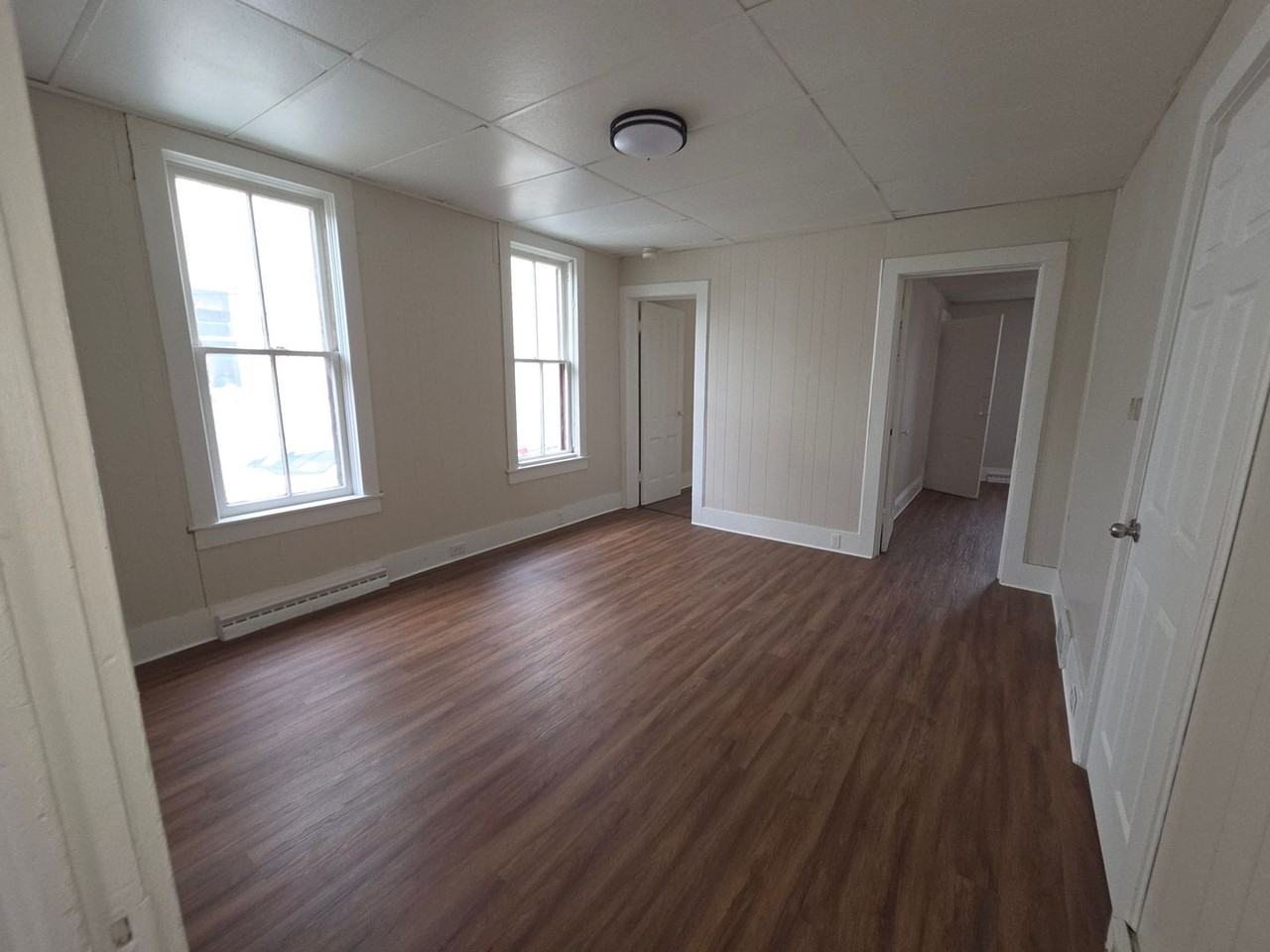 227 E 12th St - Photo 7 of 13
