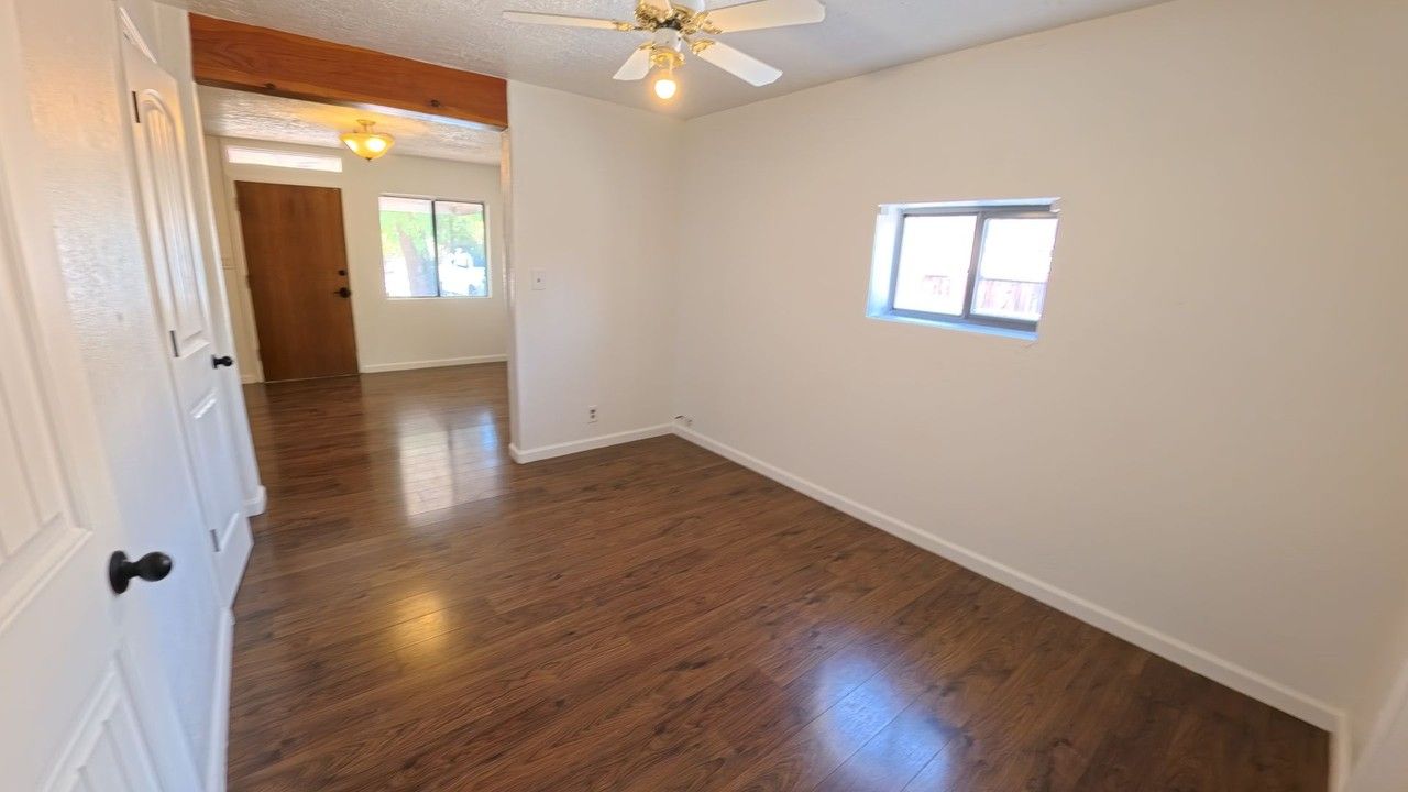 4416 10th St Nw - Photo 4 of 13