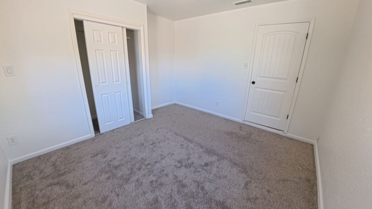 4416 10th St Nw - Photo 6 of 13