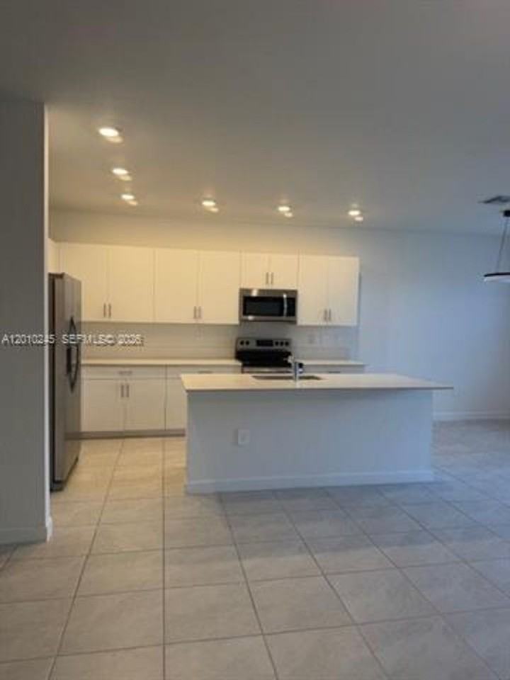 11875 Sw 241st St #0 - Photo 5 of 13