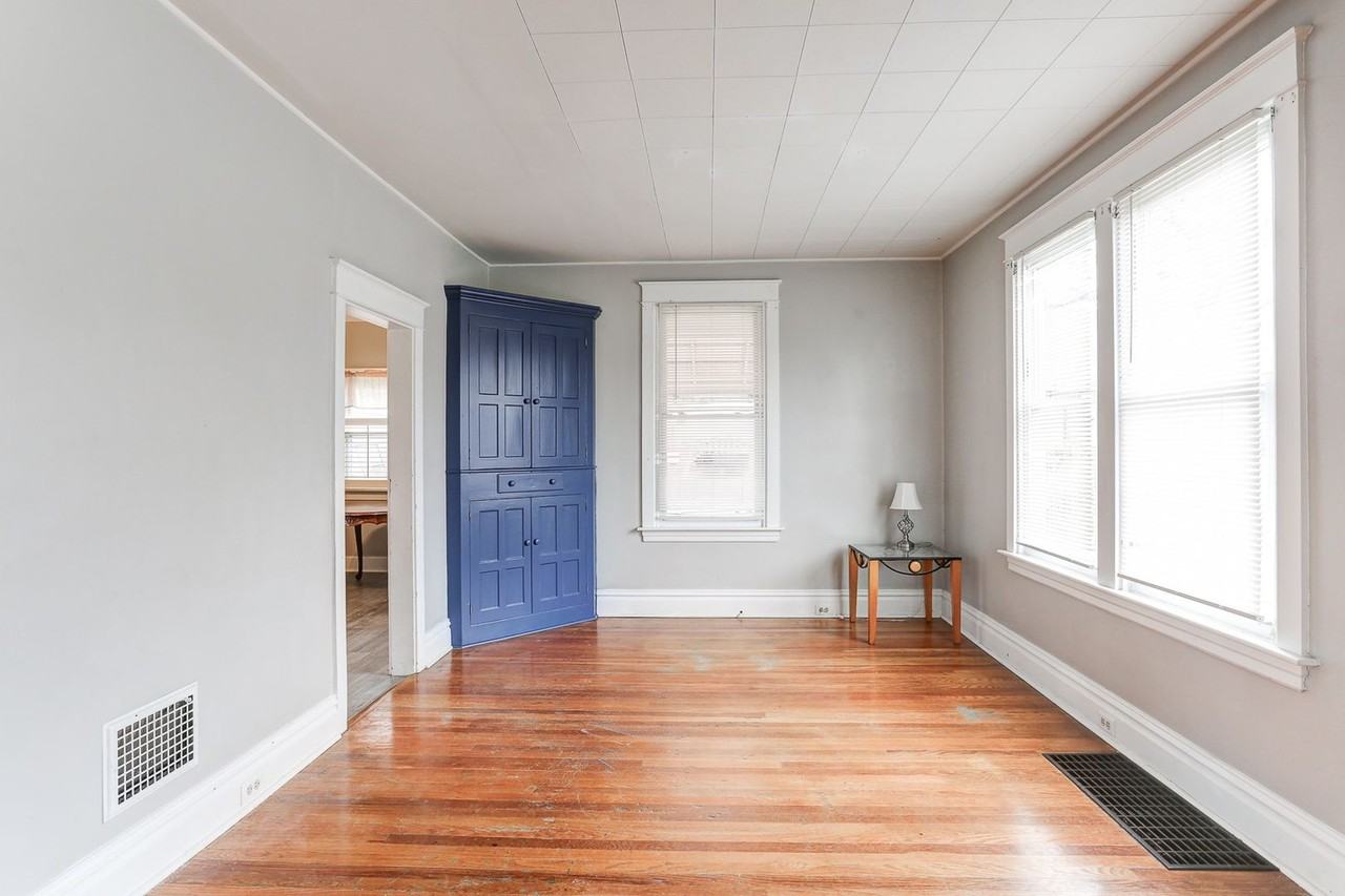168 8th St - Photo 3 of 9