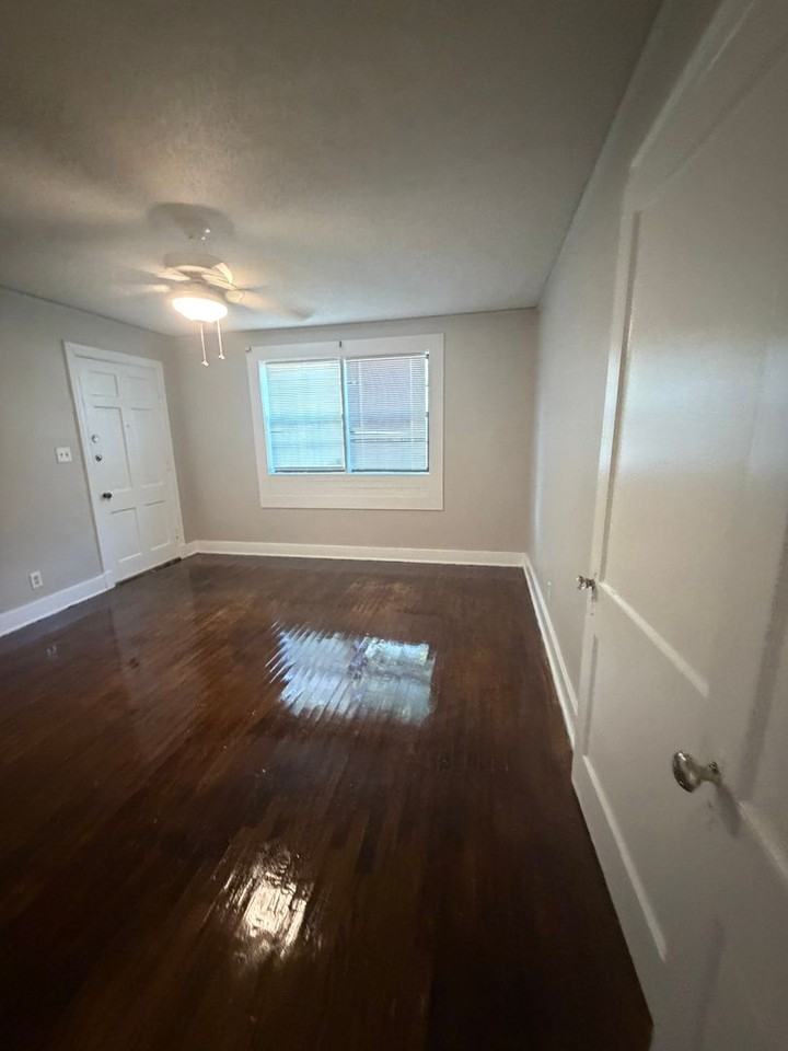 1833 Walker Ave - Photo 7 of 12