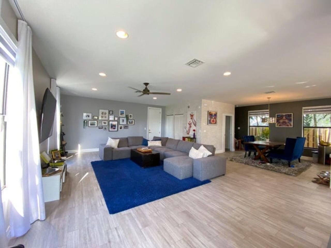 1101 Ne 3rd Ave - Photo 3 of 11