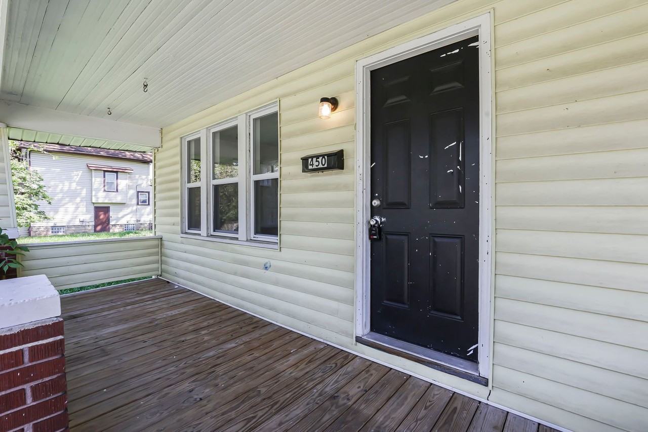 450 S Terrace Ave - Photo 2 of 46