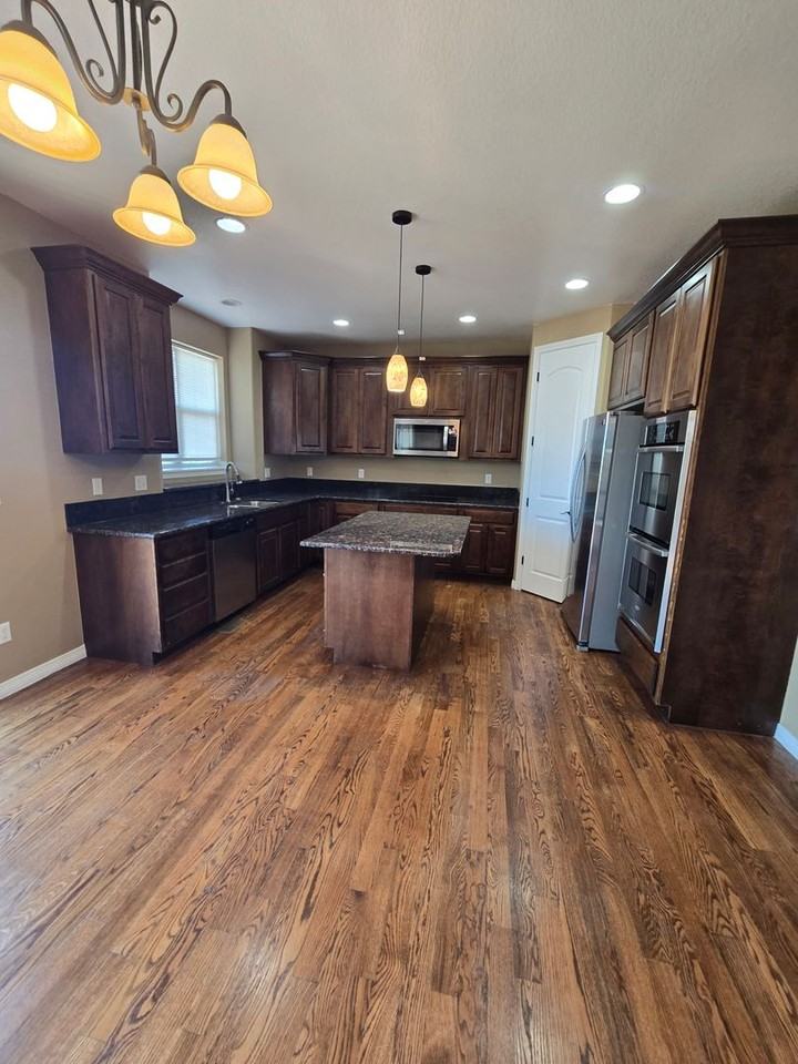 9400 Yucca Way - Photo 3 of 20