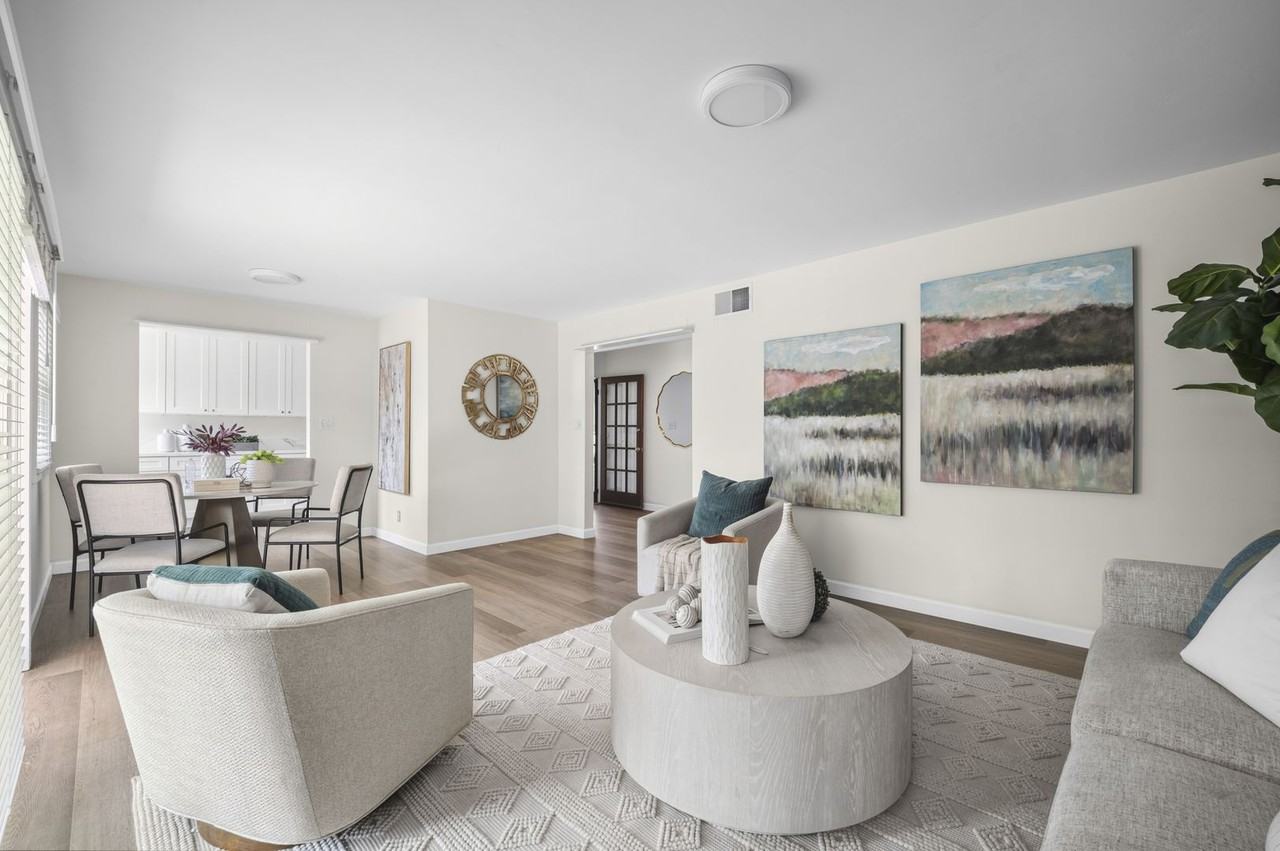 902 N Mohawk Ave - Photo 4 of 11