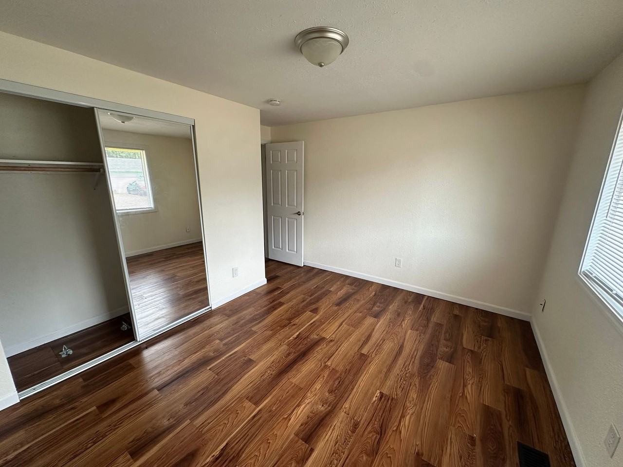 1310 Sprague St Nw - Photo 5 of 14