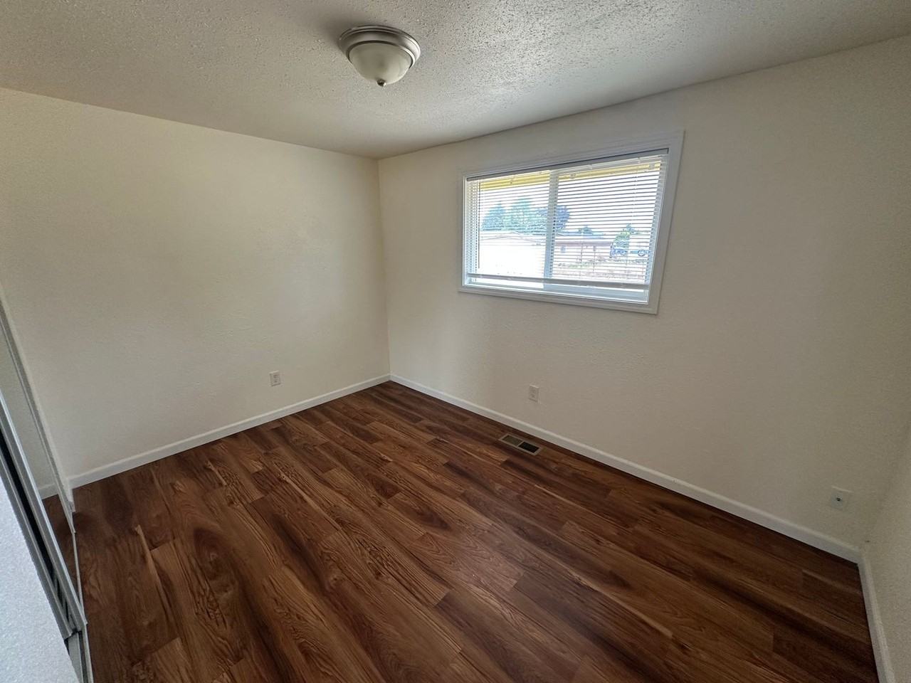 1310 Sprague St Nw - Photo 7 of 14